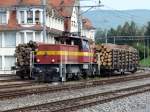 CJ - Rangierlok Ee 3/3 14 noch in den Farben der Post im Bahnhof von Tavannes am 09.09.2012