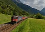 Re 620 074 und eine Re 4/4 II mit einem Gterzug am 02.09.2014 bei Erstfeld.