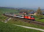 Die 420 216 mit einem IC nach St. Gallen am 08.04.2017 unterwegs bei Gossau.