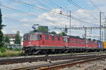 Vierfach Traktion, mit den Loks 420 322-0, 11688, 11294 und 620 065-3, durchfahren den Bahnhof Pratteln.