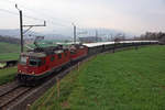 Venice Simplon-Orient-Express/VSOE Dommodossola - Basel SBB via Lötschberg - Gürbetal umgeleitet.
Infolge sehr schlechten Lichtverhältnissen, gorsser Kälte, starkem Wind und grosser Verspätung wurde dieser stattliche Zug mit zwei Re 420 und 17 Wagen am 13. April 2019 in der Gegend von Seftigen auf der einspurigen Strecke unter sehr schweren Bedingungen verewigt.
Foto: Walter Ruetsch