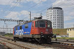 Re 420 346-9 durchfährt den Bahnhof Pratteln. Die Aufnahme stammt vom 24.04.2020.