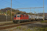 Re 420 259-4 durchfährt den Bahnhof Gelterkinden.