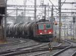 SBB - Re 4/4 11351 + Re 4/4 mit Gterzug unterwegs bei Biel-Mett am 15.02.2011 .. (Standpunkt des Fotografen alter Bahnhof Biel-Mett)
