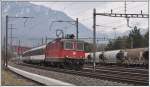 RE3830 Chur - St.Gallen mit Re 4/4 II 11211 bei Zizers.