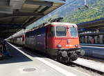 421 383-1 hat den IC (Basel SBB - Chur) in Zürich übernommen und ihn dann bis zu seinem Endbahnhof gebracht.
