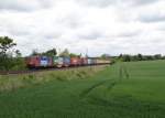 Re 421 385-6 ist mit einem Containerzug am 16.05.14 an der Schöpsdrehe bei Plauen/V.