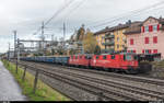 Am 21. November 2017 fahren die WRS Re 430 111 und 114 immer noch in Crossrail-Lackierung mit einem Rübenzug durch Winterthur in Richtung Zuckerfabrik Frauenfeld.