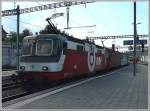 Ein Lokzug bestehend aus vier Re 436 durchfhrt am Abend des 28.07.08 den Bahnhof von Spiez. (Jeanny)