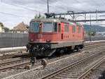 SBB - Lokzug mit 430 354-1 bei der durchfahrt im Bahnhof von Rothrist am 03.05.2017
