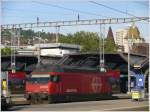 Re 460 011-0 verlsst den HB Zrich auf dem Weg ins Depot.