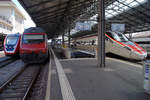 SBB: RABe 502 TWINDEXX, Re 460 004-5 und ETR 610 RABe 503 im Bahnhof Lausanne vereint am 20.