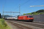 Re 460 100-1 durchfährt den Bahnhof Gelterkinden. Die Aufnahme stammt vom 07.07.2020.