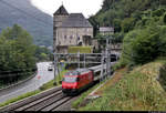 Re 460 ??? unterwegs unterhalb des Schlosses Saint-Maurice (CH).

🧰 SBB
🚝 IR 1818 (IR 90) Brig (CH)–Genève-Aéroport (CH)
🚩 Bahnstrecke Vallorbe–Domodossola (Simplonstrecke | 100/200)
🕓 4.8.2020 | 12:30 Uhr