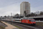Re 460 116-7 fährt Richtung Bahnhof Muttenz. Die Aufnahme stammt vom 03.01.2022.