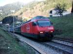 Re 460 049 mit IR bei Intschi am 28.03.2008