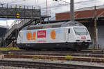 Re 465 004-0 der BLS steht auf einen Abstellgleis beim Bahnhof Pratteln. Die Aufnahme stammt vom 28.09.2020.