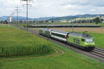 BLS Re 465 011 mit MOB GoldenPass Express Interfacewagen als Testzug Gümligen-Thun-Gümligen am 23. August 2021.
Foto: Walter Ruetsch