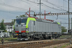 Fabrikneue Re 475 405-7 macht Probefahrten im Raum Basel. Hier durchfährt die Lok den Bahnhof Pratteln. Die Aufnahme stammt vom 26.09.2016.