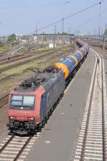 SBB 482 007-2 mit Wascosa Kesselwagen.  Darmstadt 21 April 2017.