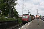 # Roisdorf 23  Die 482 011-4 der SBB Cargo mit einem Güterzug aus Köln kommend durch Roisdorf bei Bornheim in Richtung Bonn/Koblenz.