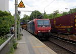 482 033-8 von der SBB-Cargo kommt aus Richtung Köln,Aachen-Hbf und fährt durch Aachen-Schanz mit einem mit einem Autolleerzug aus Safenwil(CH) nach Zeebrugge-Ramskapelle(B) und fährt in Richtung Aachen-West. 
Aufgenommen vom Bahnsteig von Aachen-Schanz. 
Bei Sonnenschein am Nachmittag vom 4.6.2019.