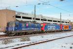 Re 421 371-6 & 484 013 & 482 039 SBB Cargo in Krefeld Hbf, am 14.02.2021.