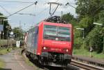 Die 482 027-0 der SBB Cargo durchfhrt Erpel am 16.07.2009, im brigen sind zwei schne Motive auf diesem Bild ;-)