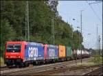 482 043 und 002 mit einem Gterzug nach Aachen-West bei der Durchfahrt von Stolberg Hbf 22.8.09