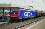 Die SBB Cargo 482 045-2 fahrt mit ihren Kesselwagenzug am 06. 08 2010 durch Basel Badischer Bhf.
