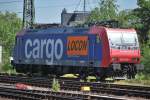 Elektrolok der Baureihe 482 der SBB Cargo wartet in Aachen Hbf auf Einsatz. Juni 2010