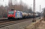 482 004 der SBB Cargo kommt am 05.03.11 an einem roten Signal in Leipzig-Thekla zum stehen.