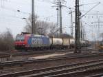 SBB Cargo 482 012 komt mit einem KLV zug durch gremberg richtung norden.
09-03-2011