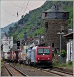 - Gterzge  gogo - Am 25.06.2011 konnte die SBB Cargo Re 482 001-5 zusammen mit dem Dicken Turm oder Diebsturm (1485–1487), ein Rest der Stadtbefestigung von Kaub abgelichtet werden.