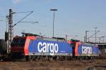 Die SBB Cargo 482 021 stand am 6.2.12 gemeinsam mit der 482 026 abgestellt in Duisburg-Ruhrort Hafen.