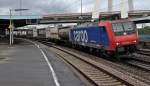 Ebenfalls am Morgen des 24.05.2014 in Ludwigshafen (Rhein) Hbf, die SBB Cargo Re 482 006-4 mit einem langem Containerzug gen Mainz.