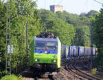 485 005-3 und 475 402-4 beide von BLS kommen aus Richtung Aachen-West mit einem LKW-Zug aus Zeebrugge(B) nach Novara(I) und fahren durch Aachen-Schanz in Richtung Aachen-Hbf,Aachen-Rothe-Erde,Stolberg-Hbf(Rheinland)Eschweiler-Hbf,Langerwehe,Düren,Merzenich,Buir,Horrem,Kerpen-Köln-Ehrenfeld,Köln-West,Köln-Süd. Aufgenommen vom Bahnsteig von Aachen-Schanz. 
Bei Sommerwetter am Morgen vom 3.7.2019.
