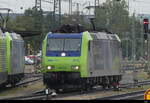 BLS - Rangierfahrt der Lok 485 013 im Bahnhofsareal des Bhf. Basel Bad. am 29.09.2022