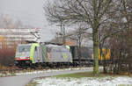 BLS 486 505 wurde am 1. Dezember an der nördlichen Einfahrt des Karlsruher Rangierbahnhofs dokumentiert.
