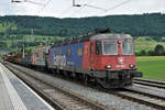 SBB CARGO: Re 6/6 im Jura.
Güterzug mit der Re 620 087-7 Bischofszell in Glovelier am 6. Juni 2018.
Foto: Walter Ruetsch