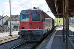 GROSSER BAHNHOF LYSS
für die Sonderleistung von SWISSTRAIN
mit den historischen Lokomotiven
Ae 4/7 10987, Ae 4/7 10951 sowie der Re 6/6 11602  MORGES 
am 3. März 2020.
Foto: Walter Ruetsch