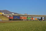 Re 620 081-0 fährt Richtung Bahnhof Itingen. Die Aufnahme stammt vom 01.03.2021.