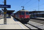 SBB - 620 075-2 mit Güterzug unterewegs bei der durchfahrt in Rotkreuz am 15.0.2023