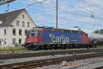 Re 620 022-4 durchfährt am 17.07.2024 den Bahnhof Pratteln.