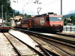 HGe 4/4 101 963-7 mit Zug Luzern-Interlaken-Ost auf Bahnhof Brienz am 24-07-1995. Bild und scan: Date Jan de Vries.