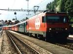 HGe 4/4 101 962-9 mit Zug Interlaken-Ost-Luzern auf Bahnhof Brienz am 24-07-1995. Bild und scan: Date Jan de Vries.