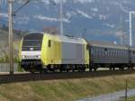 Eine ER 20 von Siemens Dispolok zieht den IGE Bahntouristik Sonderzug von Hersbruck nach Chur.