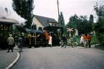 Abschied von der Gaswerkbahn Bern. Die Dampflok berquert die Gossetstrasse auf ihrem Weg zurck zum Gaswerk hinunter; 31.August 1968