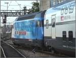 Eine zweite  Ide Suisse  Re 460 020-1 fotografiert am 30.07.08 beim Verlassen des Bahnhofs von Bern. (Jeanny)