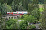 FairFotoFahrt Albula mit der Ge 4/6 353 am 16. Juni 2019.<br>
Die Fotografen stehen am Solisviadukt bereit für den Fotoextrazug, doch zuerst kommt aus der anderen Richtung die Ge 4/4 II 612 mit dem Glacier Express angefahren.